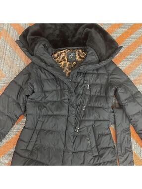 Faux fur Y2K Sean John black jacket!